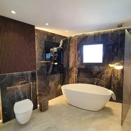 Villa Luxurious Close To Sea And Golf *