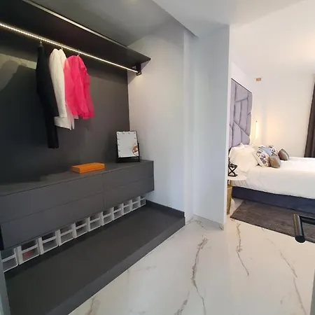 Luxurious Close To Sea And Golf *