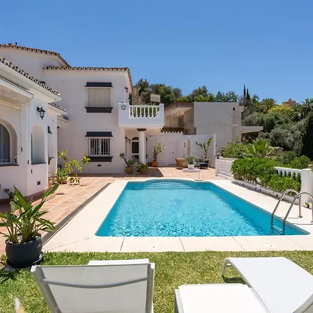 Luxurious Close To Sea And Golf Villa *