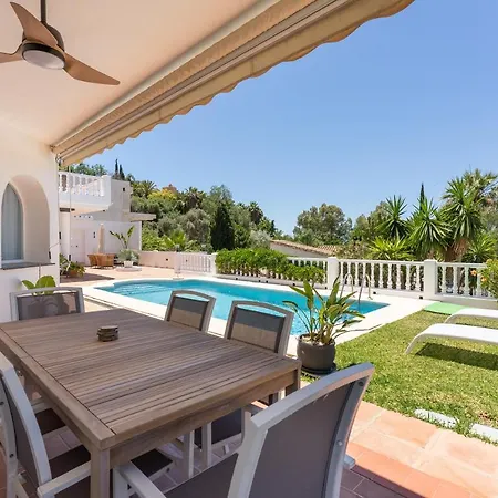 Luxurious Close To Sea And Golf Villa