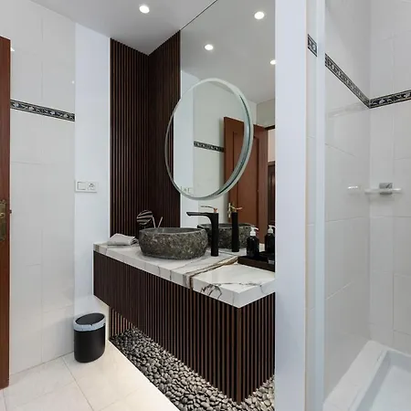 Villa Luxurious Close To Sea And Golf *